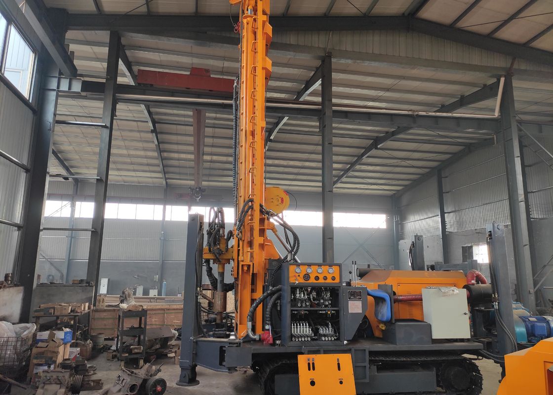 Diesel Driven 450m 140kw 2.5km/H Pneumatic Drilling Rig