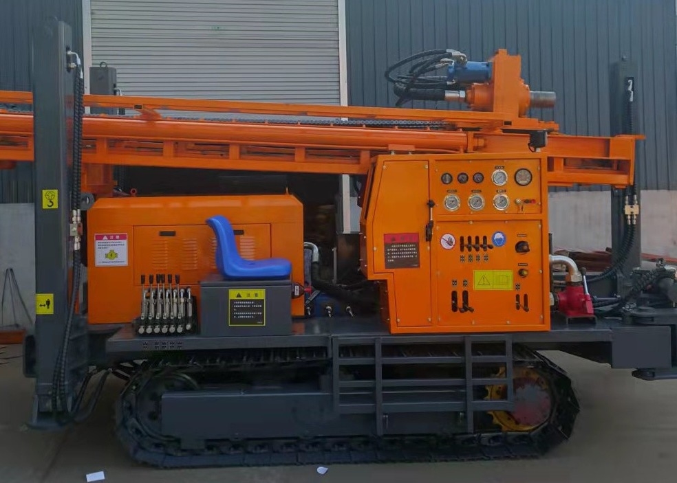 St 180 Water Well Drilling Machine Rubber Crawler Mounted Large
